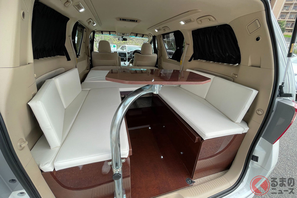 100万円以下でトヨタ アルファード キャンピングカー が買える 車中泊仕様 ダブルベッド搭載 の安価に手に入るワケ くるまのニュース 自動車情報サイト 新車 中古車 Carview