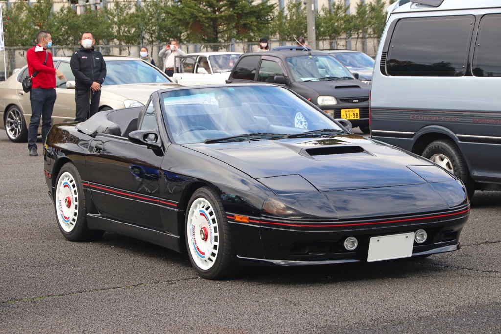 もはや世界遺産レベル 新車から33年乗り続けるカリフォルニアノーズ仕様のfcカブリオレを捕獲 Web Option 自動車情報サイト 新車 中古車 Carview