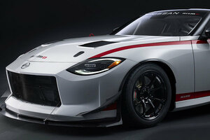 最速の「フェアレディZ」ベール脱ぐ 新型レースカー「Z GT4」公開 日産