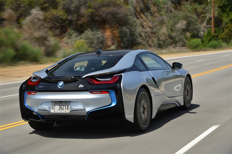 BMW i8 市販モデル試乗　新感覚PHVの完成度は？