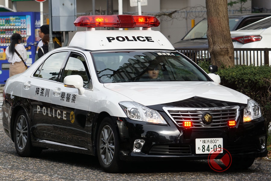なぜパトカーに手書き文字を採用 超個性的パトカーを熊本県警が配備する理由とは くるまのニュース 自動車情報サイト 新車 中古車 Carview