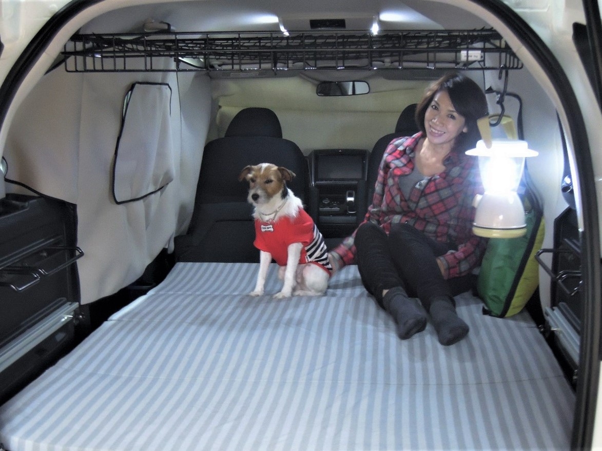 愛犬とワンダフルな経験を ワンちゃんと車中泊するときに気をつけるべき 4つのポイント Auto Messe Web 自動車情報サイト 新車 中古車 Carview