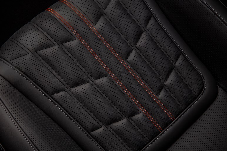 【横幅2mオーバー】さすが本場の“L”サイズ！　アメリカ日産の新型フルサイズSUV「アルマダ」公開