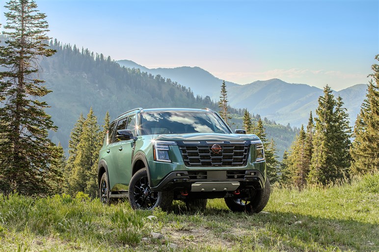 【横幅2mオーバー】さすが本場の“L”サイズ！　アメリカ日産の新型フルサイズSUV「アルマダ」公開