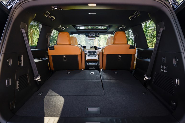 【横幅2mオーバー】さすが本場の“L”サイズ！　アメリカ日産の新型フルサイズSUV「アルマダ」公開