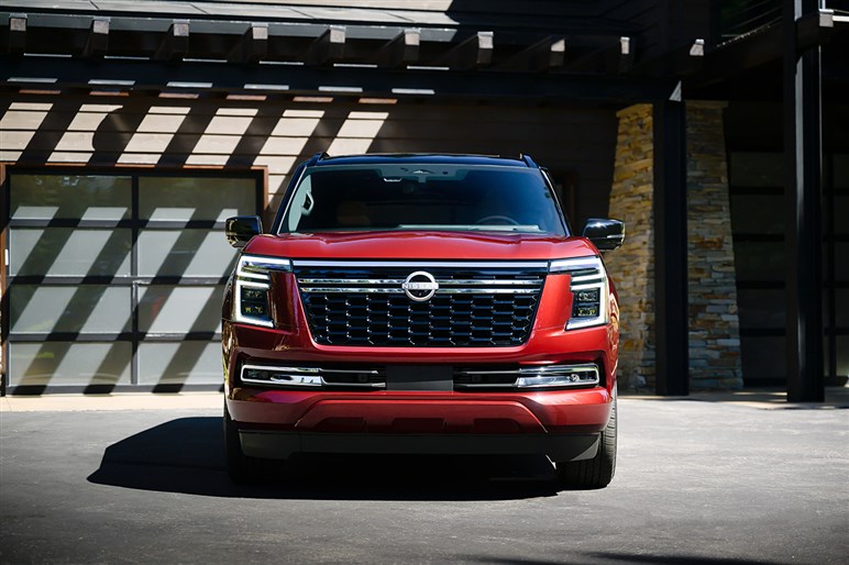 【横幅2mオーバー】さすが本場の“L”サイズ！　アメリカ日産の新型フルサイズSUV「アルマダ」公開