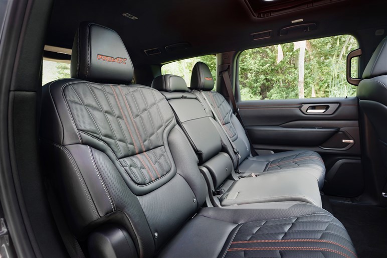 【横幅2mオーバー】さすが本場の“L”サイズ！　アメリカ日産の新型フルサイズSUV「アルマダ」公開