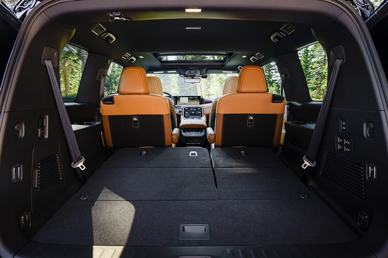 【横幅2mオーバー】さすが本場の“L”サイズ！　アメリカ日産の新型フルサイズSUV「アルマダ」公開