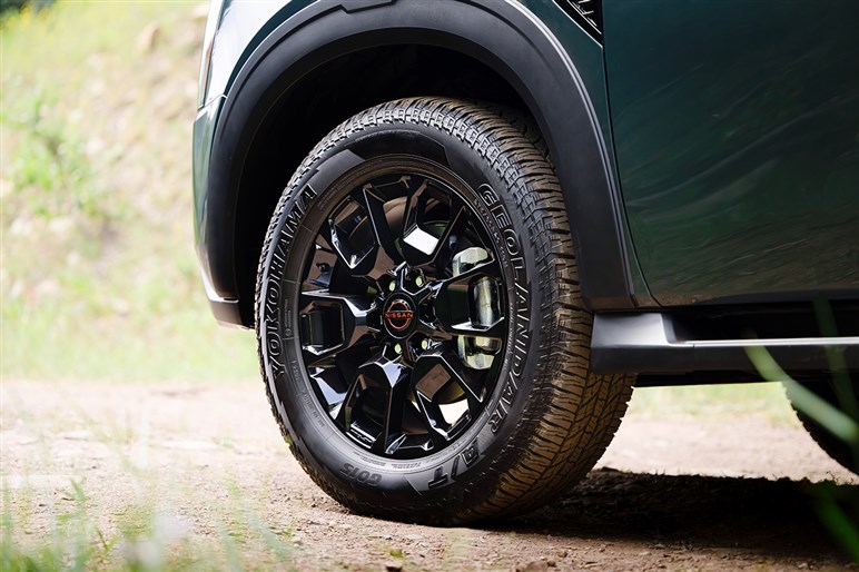 【横幅2mオーバー】さすが本場の“L”サイズ！　アメリカ日産の新型フルサイズSUV「アルマダ」公開