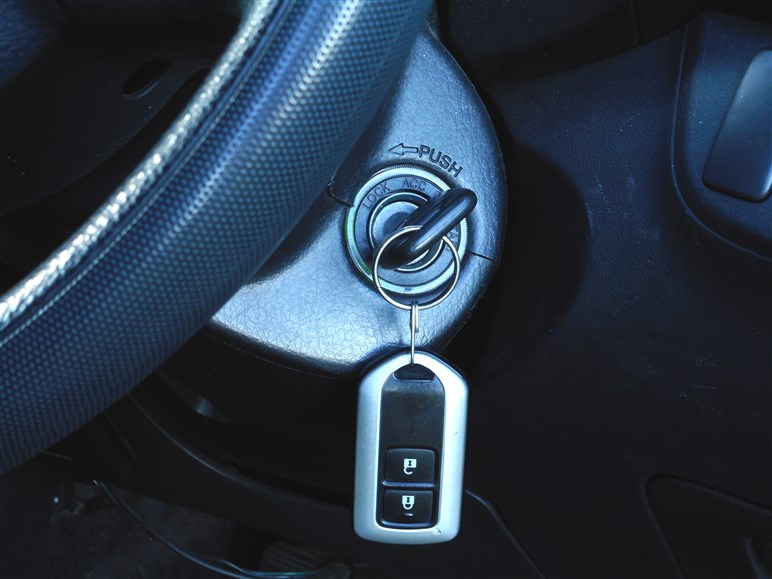 車のバッテリー上がりによる影響 原因や対処法なども紹介 購入ガイド Carview 自動車情報サイト 新車 中古車 Carview