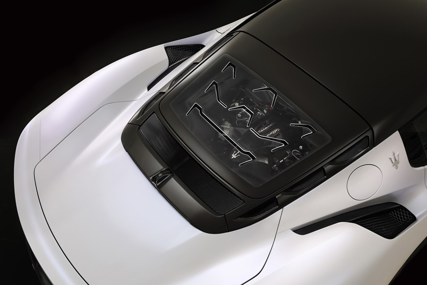 0 100km H加速は2 9秒 最高速度は325km H 100 自社開発のv6エンジンを搭載したマセラティのスポーツクーペ Mc Dime 自動車情報サイト 新車 中古車 Carview