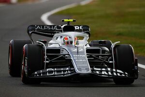 F1イギリスFP2速報：サインツJr.が最速。ハミルトン2番手でメルセデスが速さ見せる……角田裕毅16番手