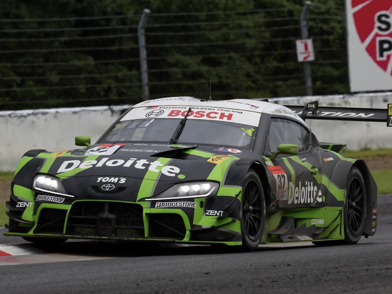 【値下げしました！】SUPER GT 37号車 SUPER GT2024シーズン開幕戦、GT500は36号車「au TOM'S GR Supra