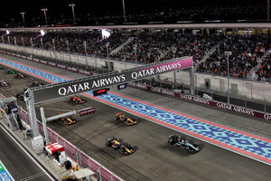 ピレリ、F1カタールGPでの使用タイヤに25周の走行制限を設定。57周のレースは最低2回のピットストップが必須に