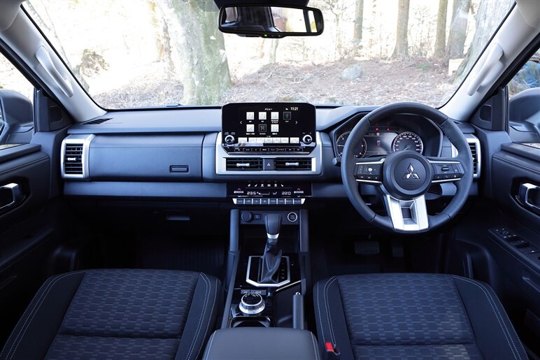 「トライトン」の悪路走破力がパジェロ級。SUVの洗練か、ピックアップの可能性か、そこが問題だ！