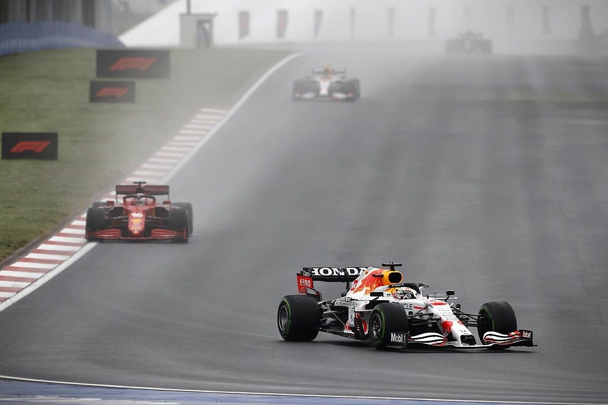 F1トルコ決勝速報：ボッタス今季初優勝！　レッドブル勢2-3位表彰台で、フェルスタッペンはランキング首位奪還。角田14番手