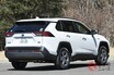 トヨタ「RAV4」はライバル不在!? 宿敵ホンダ「CR-V」が大きく引き離された理由