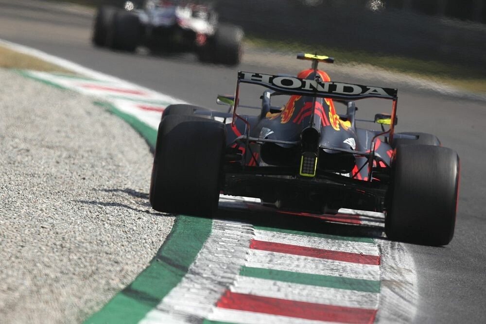 セルジオ・ペレス、”退屈”なスプリント予選レースに不満「今のフォーマットは、F1にとってメリットがない」