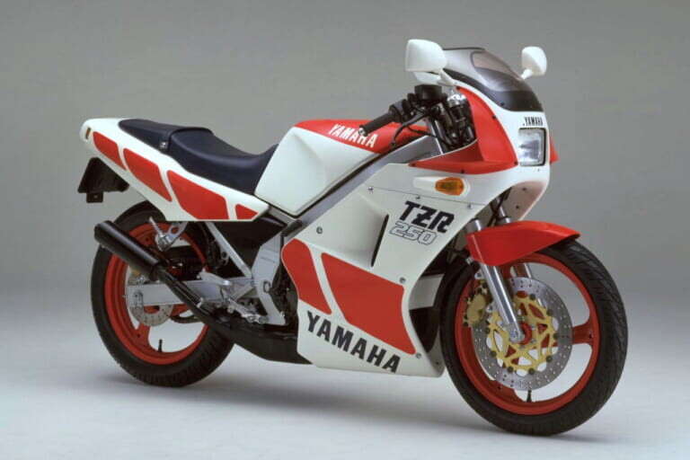 苦難の時代を経て、王座を獲得したホンダの2スト250ccロード