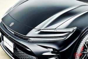 トヨタが「“新”クラウン」を発表！ 全長4.7mの「スポーツモデル」に斬新「黒銀／白銀2トーン」×豪華“専用ブラック内装”採用！ 「所有感」も満たす「“THE 70th”」特別仕様車登場