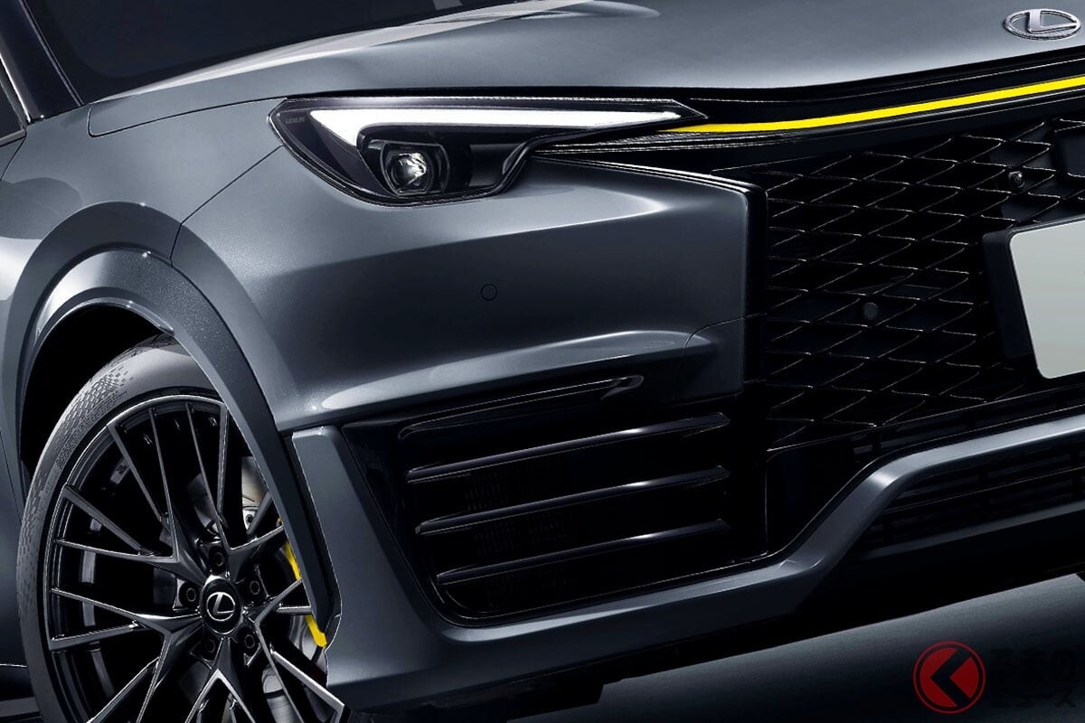 レクサス新「コンパクトSUV」発表！ イエローの“専用装備”×「豪華内装」採用！ “東京オートサロン2024”で登場した「モリゾウ愛車仕様」がついに市販化！ 「LBX MORIZO RR Original Edition」25年10月発売！