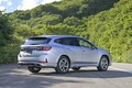 これならきっと奥様も満足!? レヴォーグ レイバックはスバルの新境地「都会派SUV」に！