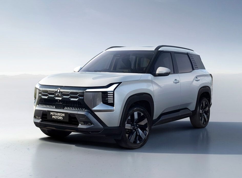 三菱自動車、新型3列シートSUV「デスティネーター」世界初公開　1.5Lターボ搭載　インドネシアから順次投入