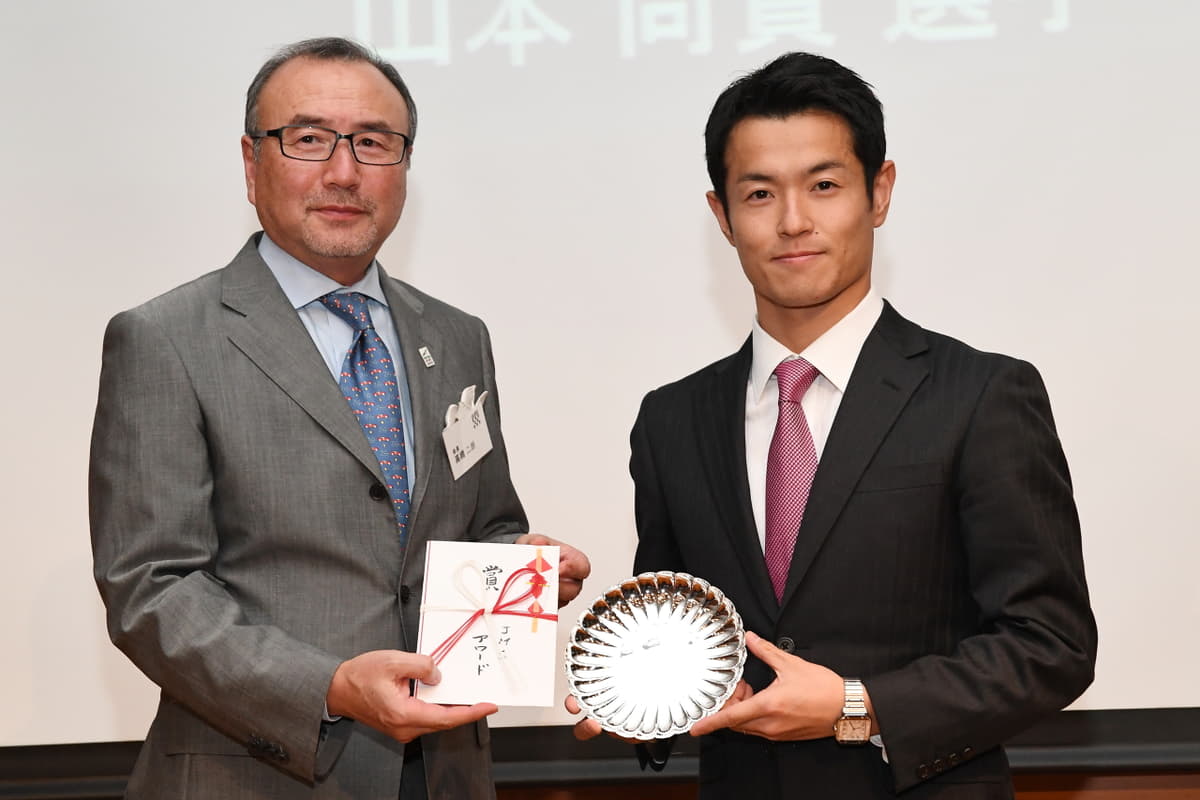 2018年のモータースポーツでの功績を讃え山本尚貴選手にJMSアワードが贈られた