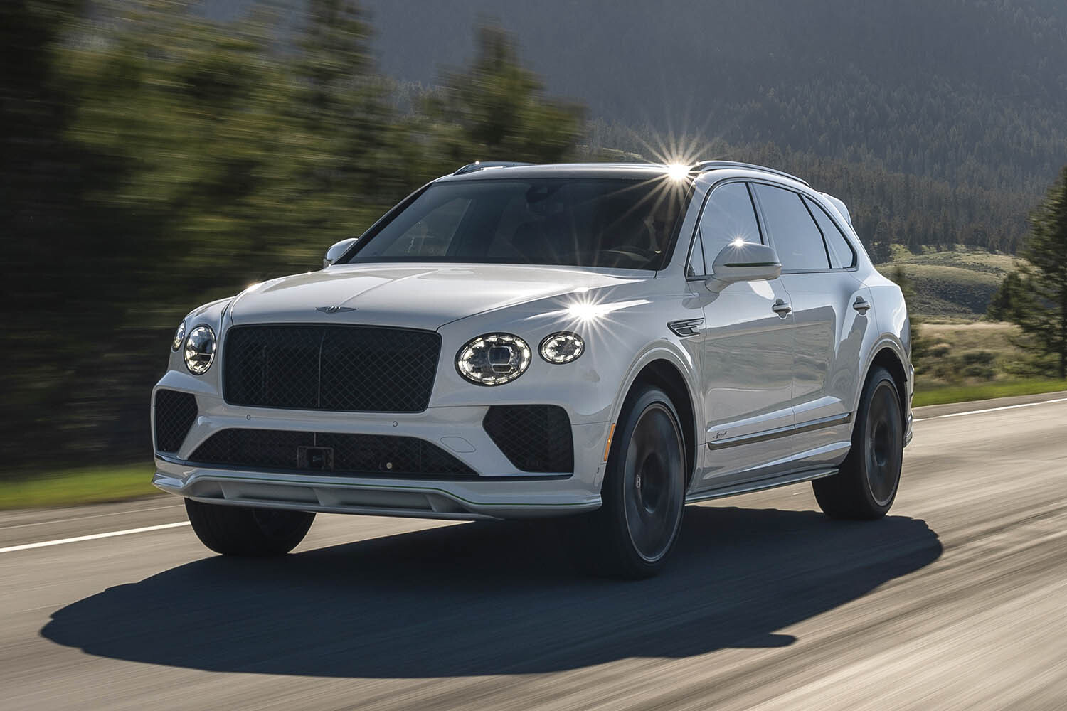 ベントレー新型SUV「ベンテイガ スピード」登場！ シャシー性能を大幅に向上して史上最高のパフォーマンスを実現