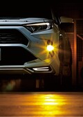 〈トヨタ・RAV4〉一部まだ電球なの！　フルLED化から始める、RAV4 ライティングカスタム｜ヒカリモノ