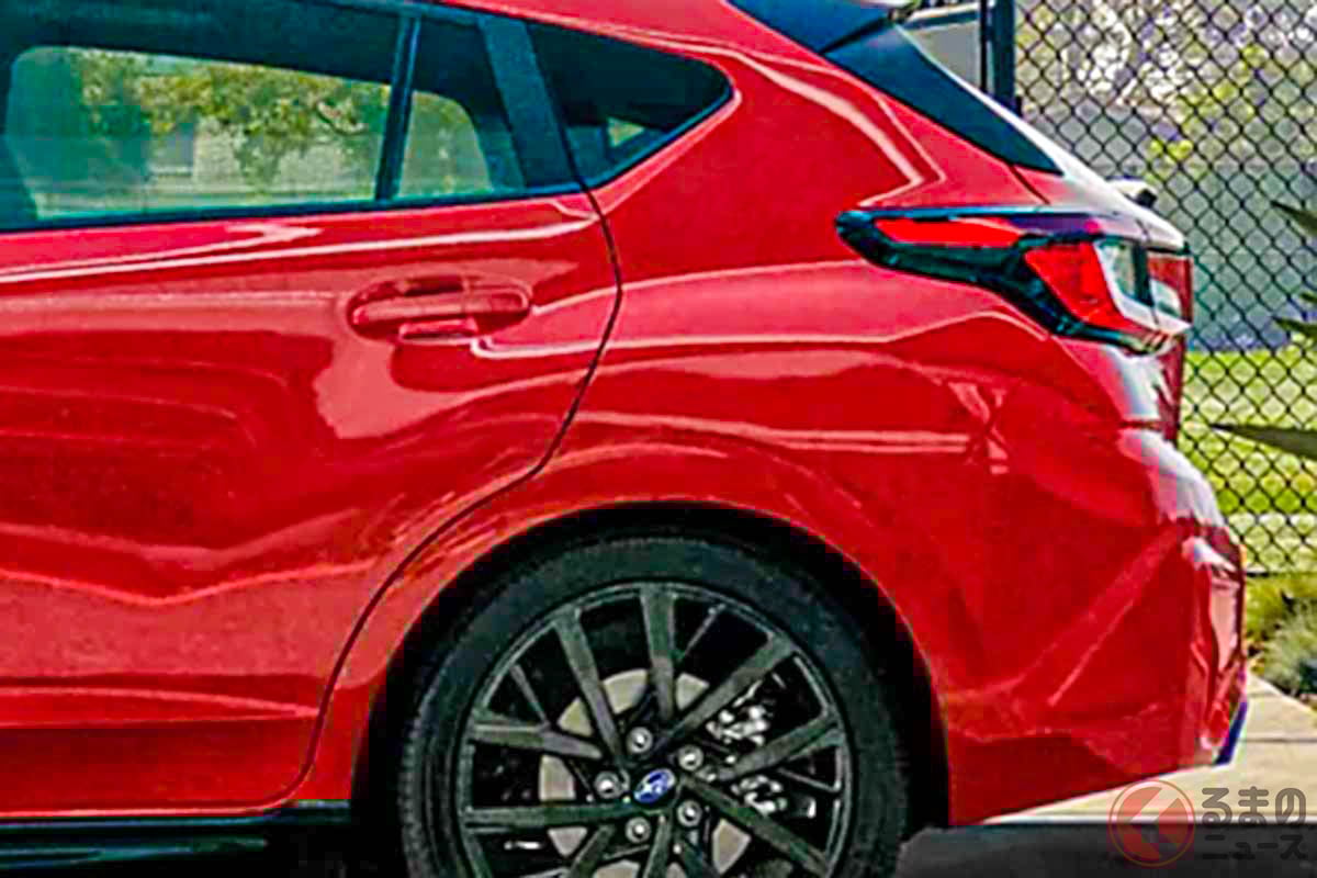 スバル新「“5ドア”コンパクトカー」が話題に！ 2.5リッター「水平対向」搭載の「RS」アリ！ 高性能4WDも採用の米国「インプレッサ」に称賛の声