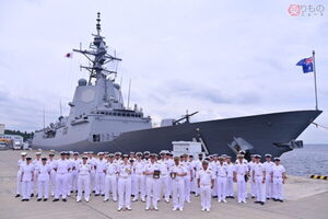 急きょ来日の「見慣れぬイージス艦」横須賀に入港したワケとは？ じつは豪州軍艦として “史上初” するため来ました！