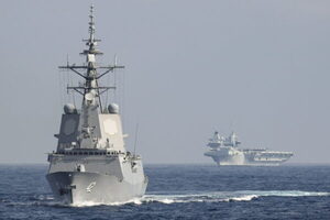 見慣れぬ西班牙イージス艦ひと足先に来日か？ イギリス空母艦隊から離れ単独で北上