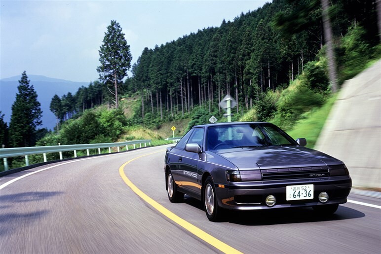 【ただいま新型セリカ開発中】当時のヒット映画にも登場した伝説のラリーカー「GT-FOUR」ってどんなクルマ？