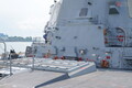 米軍のイージス艦に見慣れないハコ見っけ！「アレ何？」←士官「答えられません」その正体は？