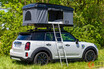 キャンプに最適なレトロ小型車登場！ 「MINI」電動2モデルのルーフテント仕様がイカしてる