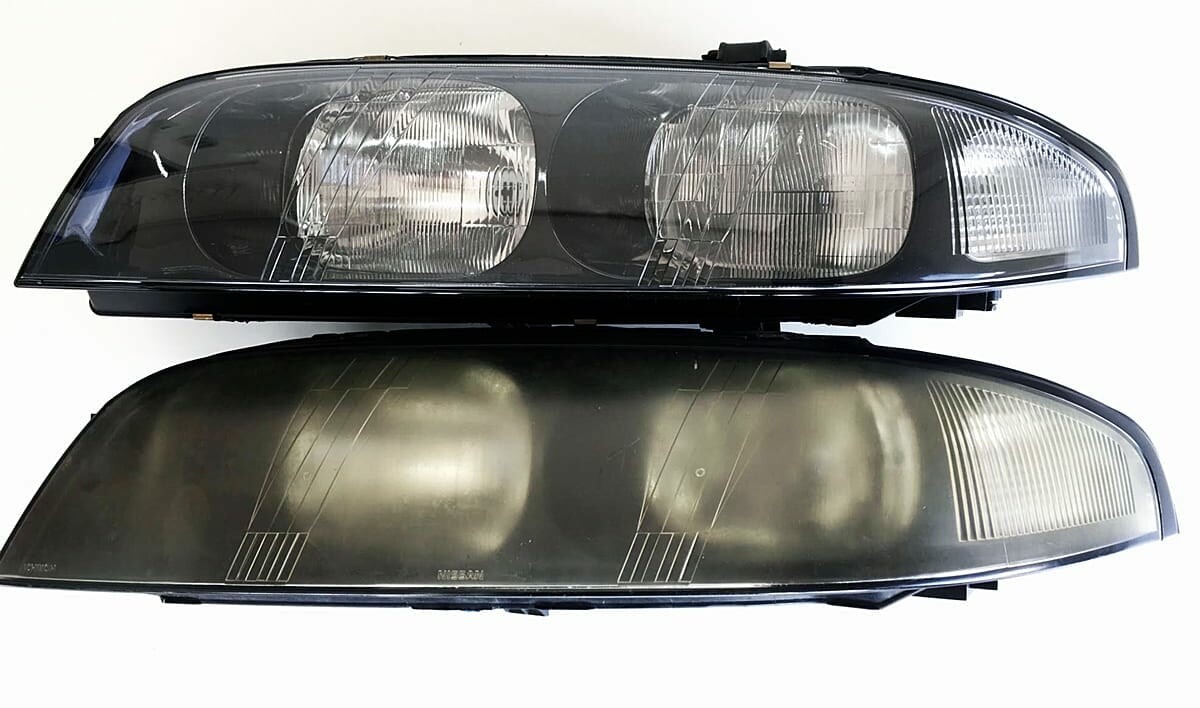 紫外線で黄ばんだヘッドライトが甦る！R33スカイラインGT-R用カバー発売