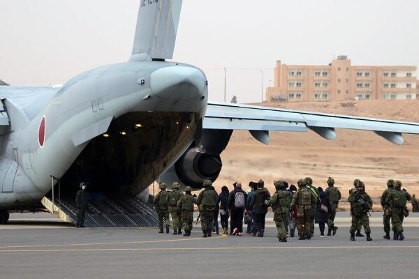 「中東脱出」自衛隊の輸送機に乗せられるのは“日本人だけじゃない” 変化した「在外邦人等輸送」 苦い経験をしっかり反映