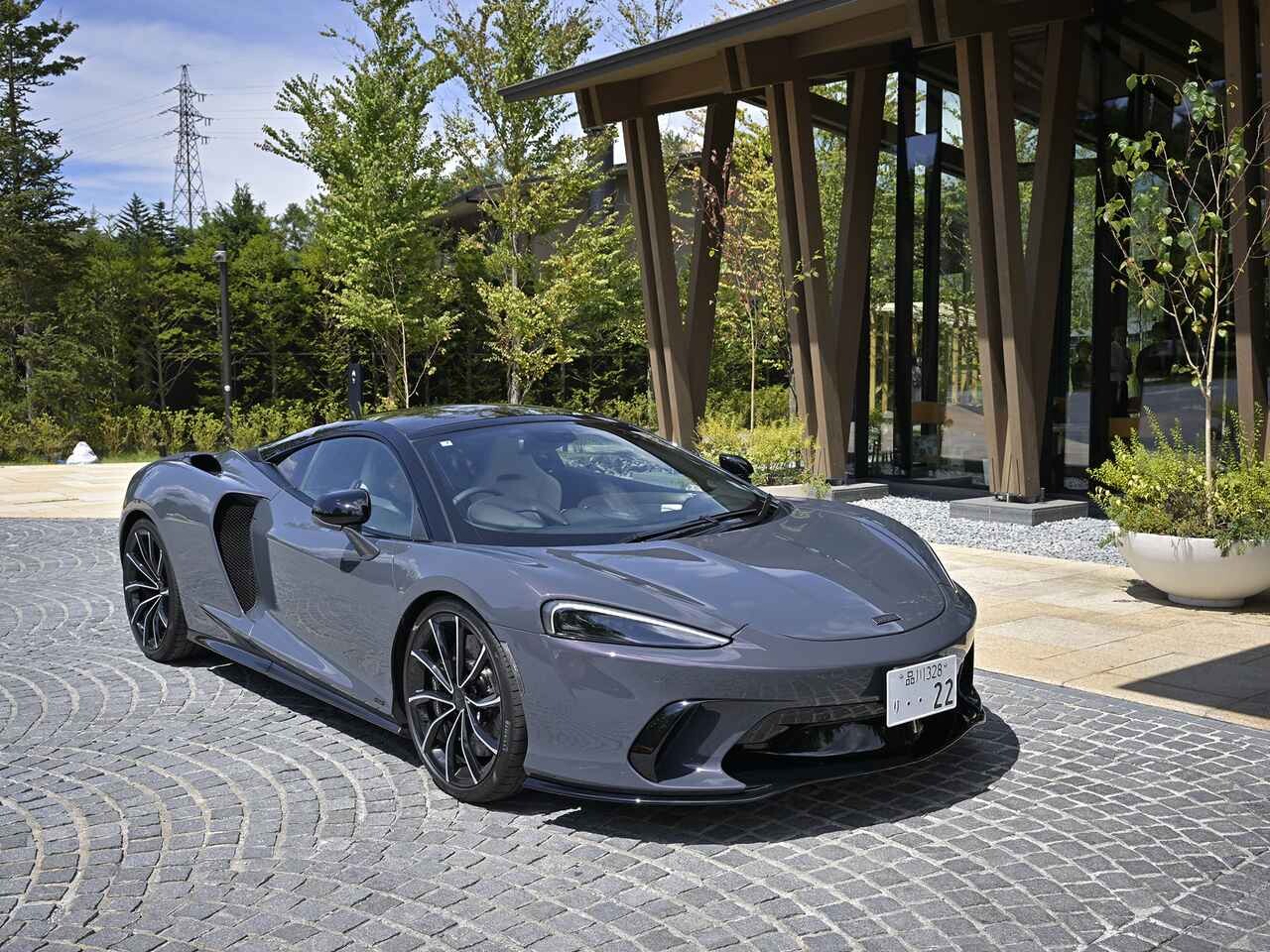 【現行マクラーレンを一気乗り！】GTS・750S・アルトゥーラで体感する「走りの哲学」共通するのは「研ぎ澄まされた一体感」