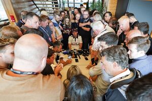 フェルスタッペンは2026年、移籍すべき？　それとも残留すべき？｜海外F1ライターの視点