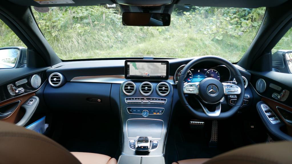 新型メルセデス ベンツcクラスのパワートレインはガソリンbsgもディーゼルもやはり充実していた Motorfan 自動車情報サイト 新車 中古車 Carview