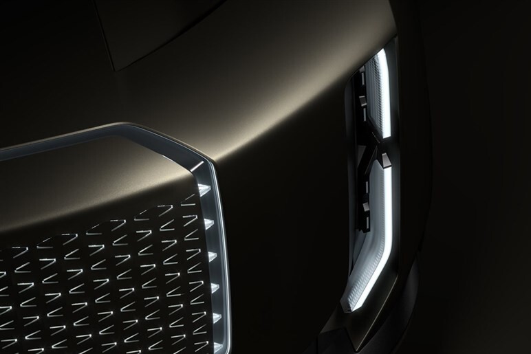 ベントレーの“赤ちゃんベンテイガ”は電動化！ 高級コンパクトSUVが2026年デビュー予定