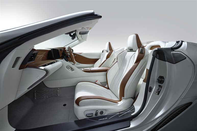 【限定100台】V8搭載レクサス「LC」に特別仕様車「ピナクル」登場。新色×専用エアロで魅せるレクサスの頂点…受付は8月7日まで