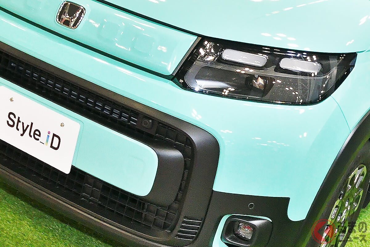 ホンダ「最新型“2階建て”フリード!?」がスゴい！ 「パカッとルーフ」の“カスタム車中泊”仕様！ 超カラフルな“蛍光”カラーもカッコいい！ ホワイトハウス「スタイルiD」に注目！