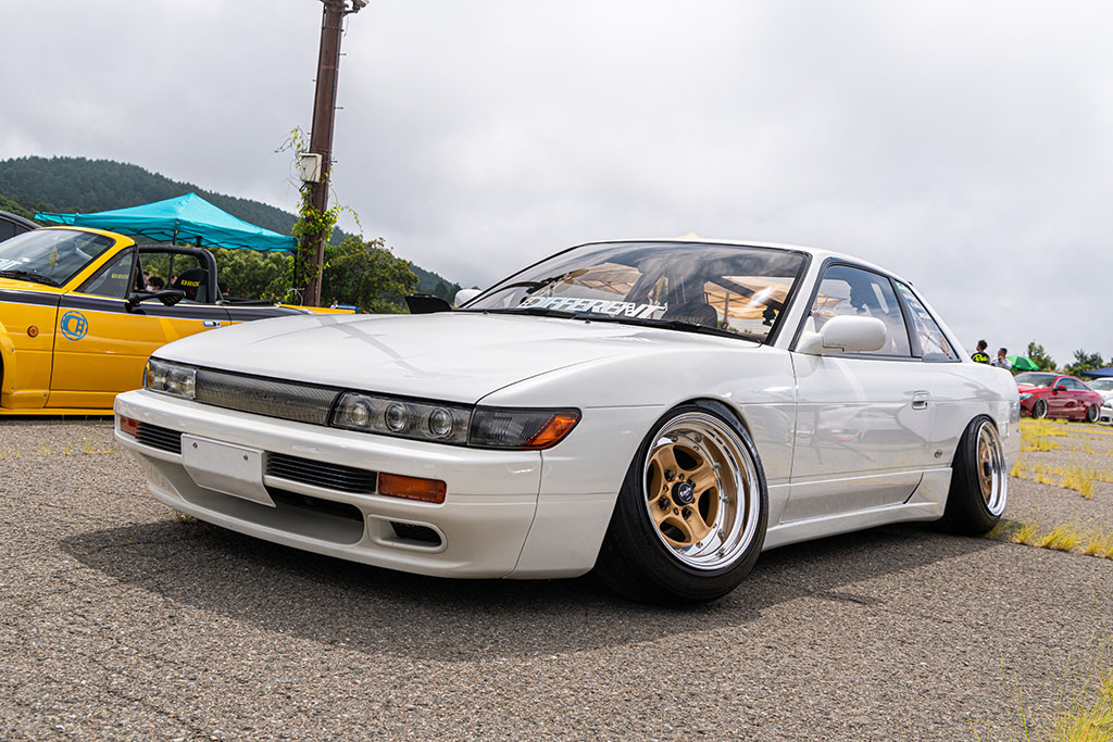 実走2万キロ台の超極上車で鬼シャコタン S13シルビア本来のフォルムを活かした純ベタ仕様 Web Option 自動車情報サイト 新車 中古車 Carview