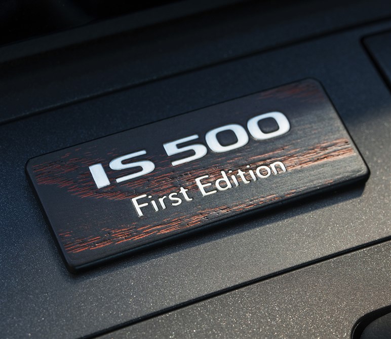 【集大成】レクサスが米で「IS500アルティメット・エディション」を発表。日本は6月に“最終モデル”が登場か