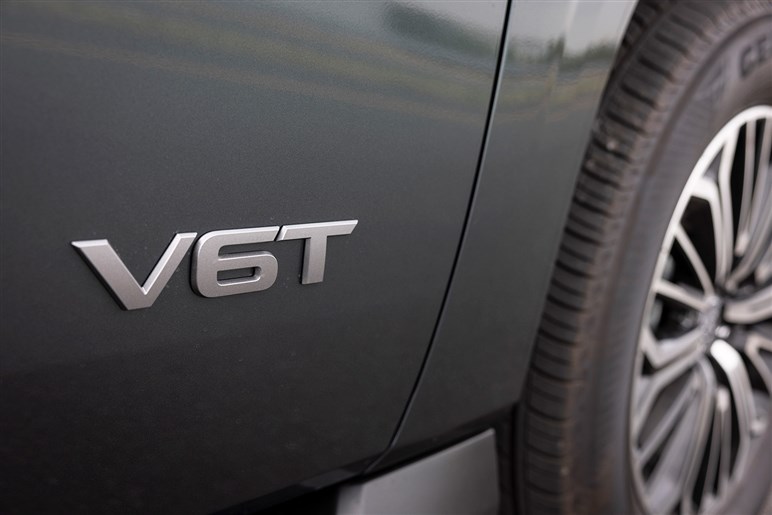 【国内導入検討中】“海外育ちの大型SUV”日産「パトロール」試乗　空白の18年…離れたユーザーは戻るか？