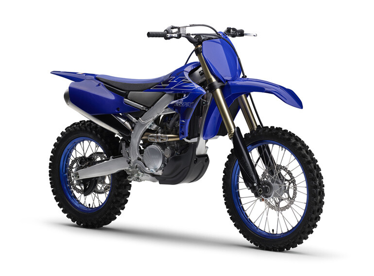 ヤマハが「YZ250FX」などクロスカントリー競技用の2022年最新モデル4機種を発売