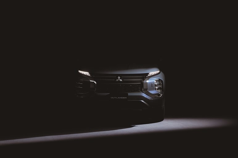 バッテリー刷新で激変。三菱「アウトランダー」はダントツの“高コスパPHEV”…ただし補助金には注意点も