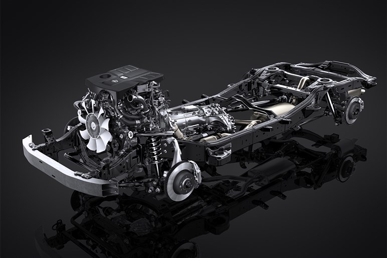 レクサス「GX」はいつ買える？　不正認証問題の影響で先行販売モデルが納車延期…通常グレードは来年1月か